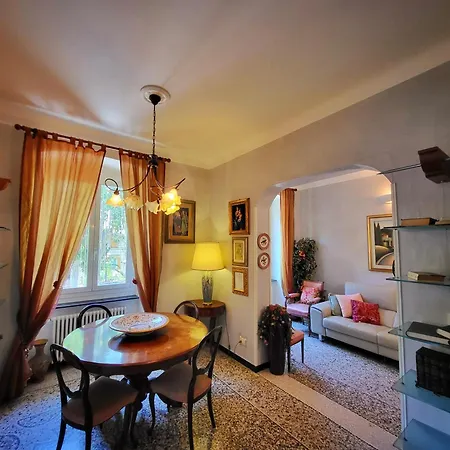 Spacious Near Corso Italia & Brignole Apartmán