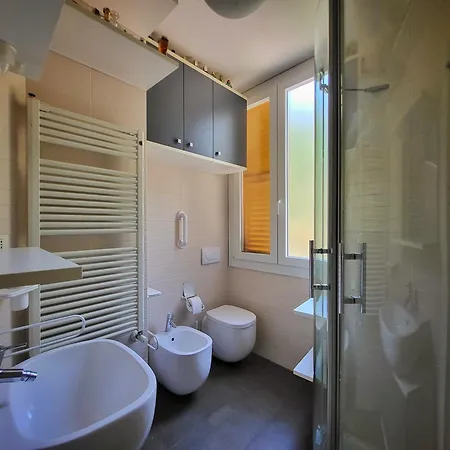 Spacious Near Corso Italia & Brignole Διαμέρισμα *